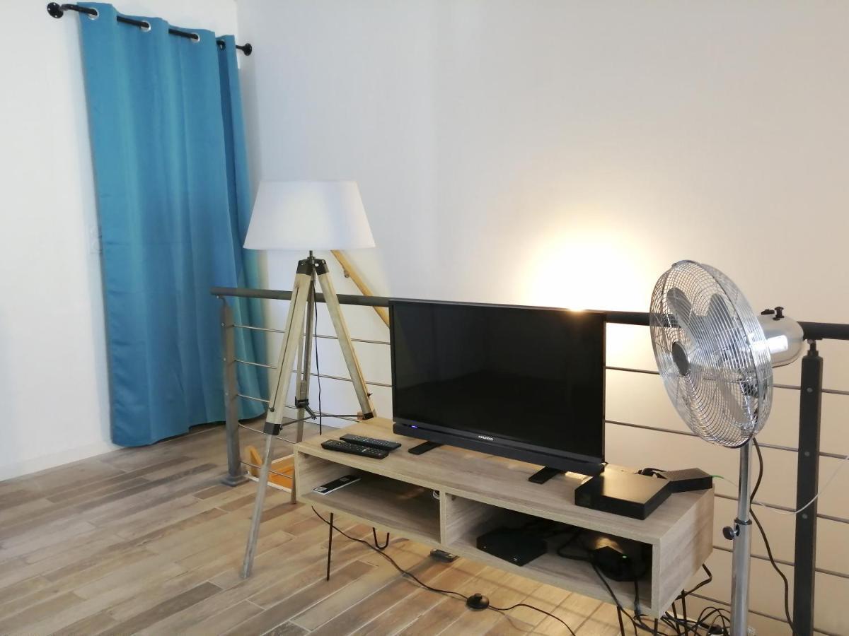Blue Rent Apartment Bron