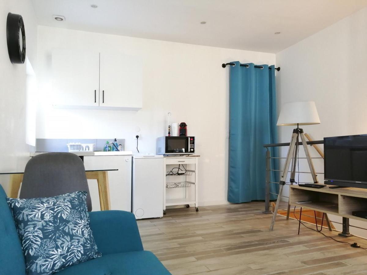 Apartment Blue Rent Bron